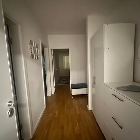 Elma Meandar Otoka *